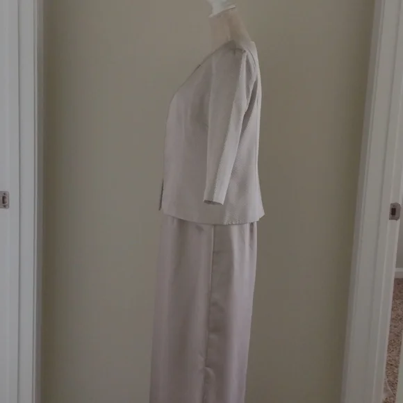 Сachet Dress & Jacket - Picture 8 of 16